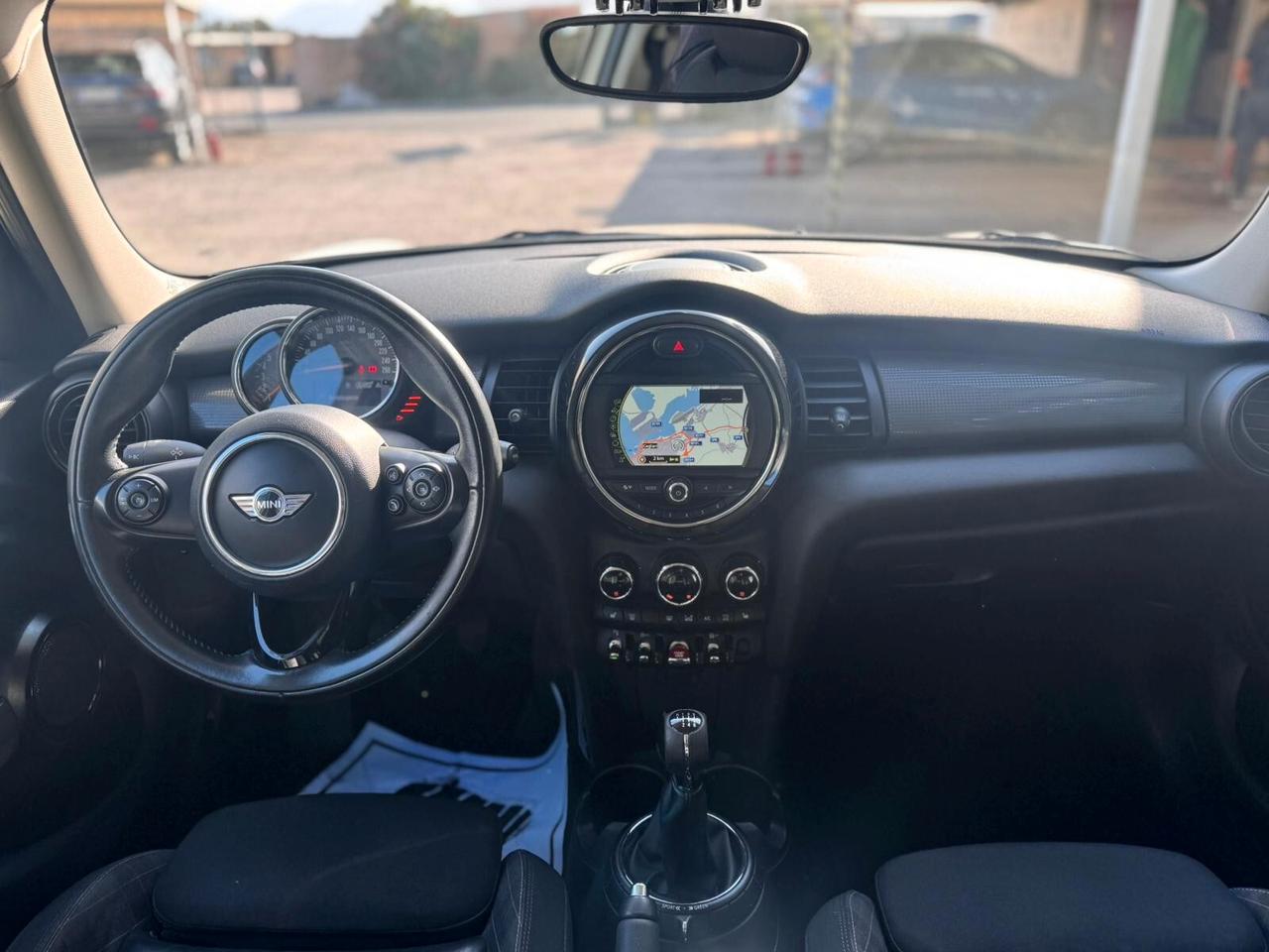 Mini 1.5 Cooper D Business 5p.