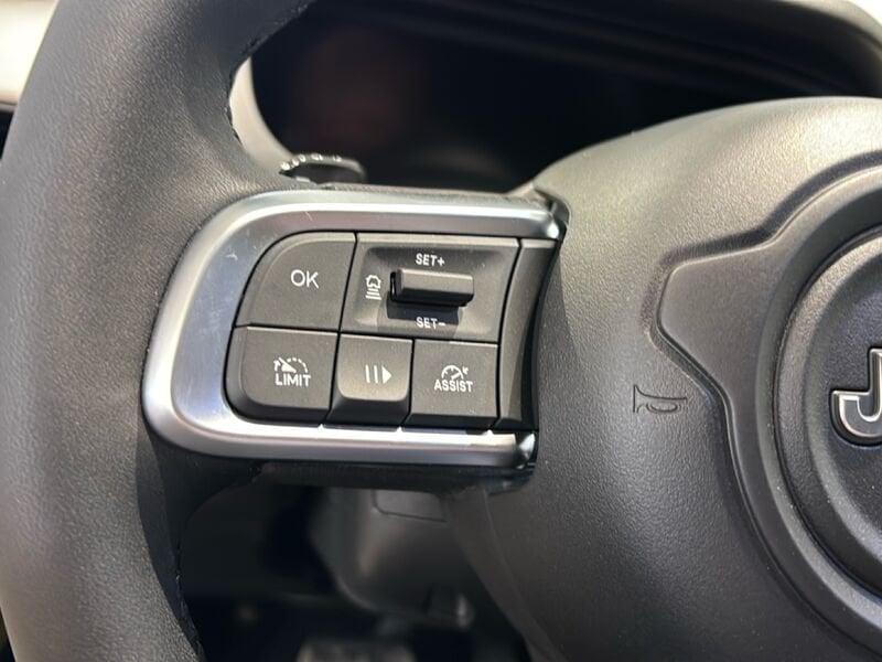 Jeep Avenger e-Hybrid 1.2 MHEV e-Hybrid Turbo Summit