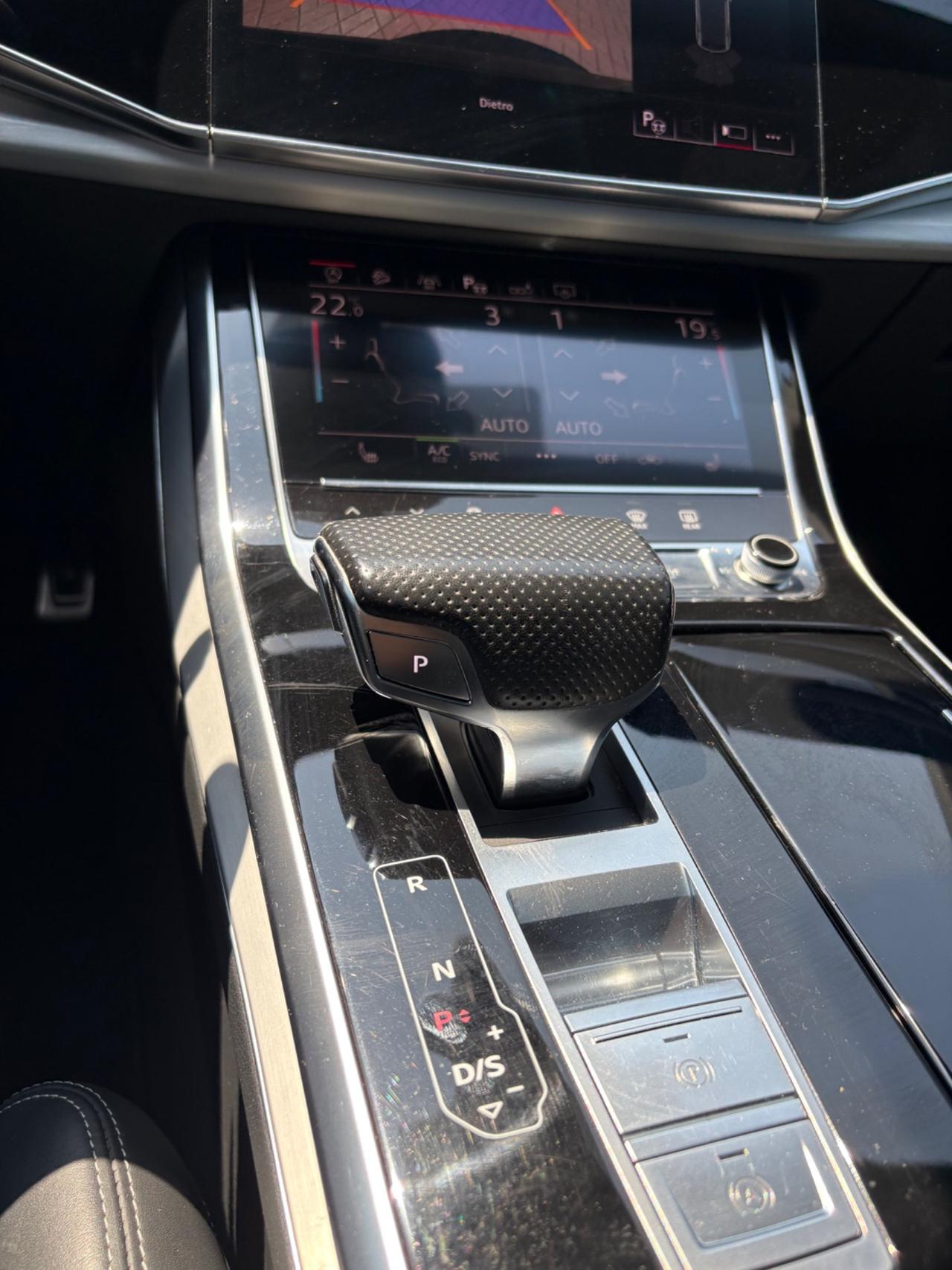 Audi Q8 50 TDI 286 CV quattro tiptronic Sline