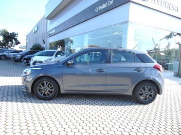 Hyundai i20 1.2 84 CV 5 porte Blackline MOLTO BELLA TUTTA TAGLIANDATA HYUNDAI