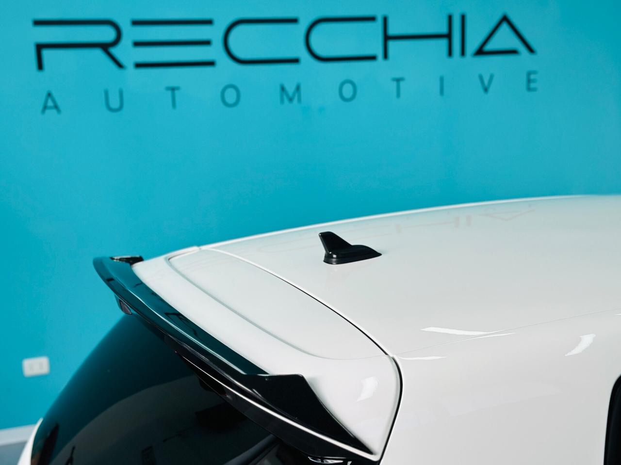 Volkswagen Golf 6 R PREPARATA 2.0 TSI DSG PERMUTE