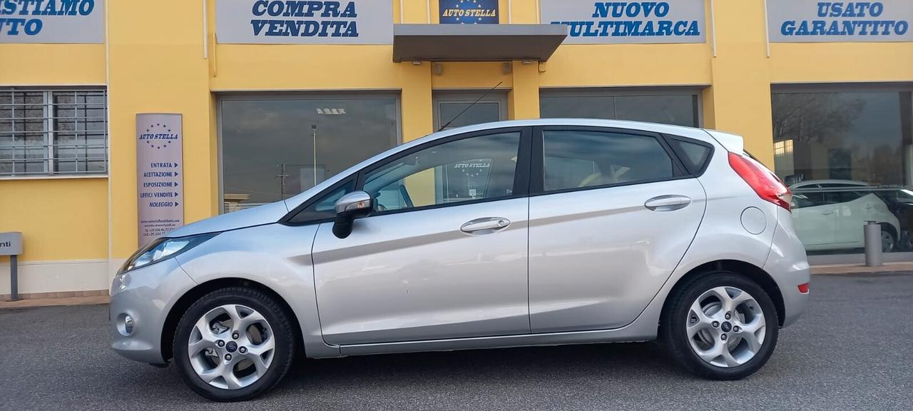 Ford Fiesta Modello Titanium cc. 1.250 Benzina 5 Porte 5 Posti SOLO 58.240 KM. Utilizzabile anche dai Neopatentati.