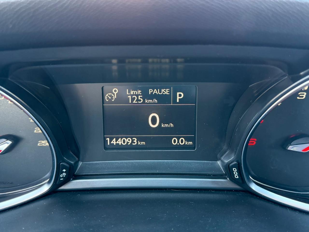 Peugeot 308 BlueHDi 120 CV Allure auto