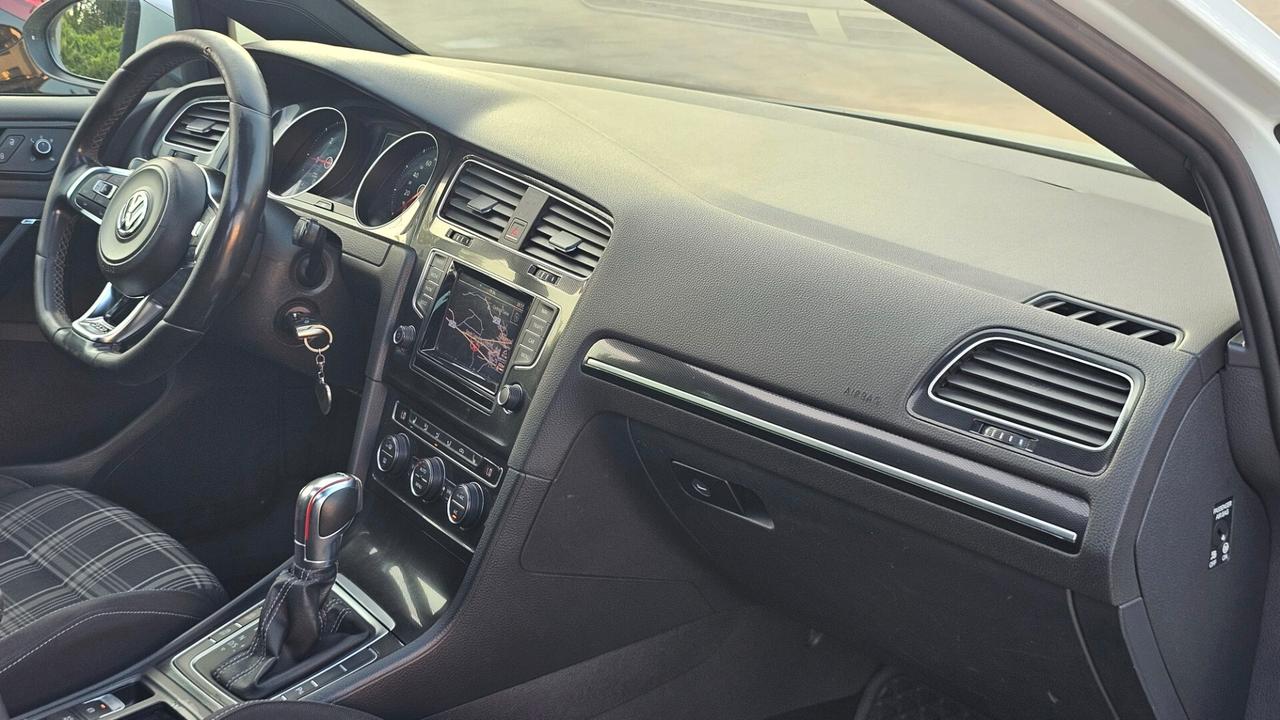 Volkswagen Golf GTD 2.0 TDI DSG BlueMotion Technology