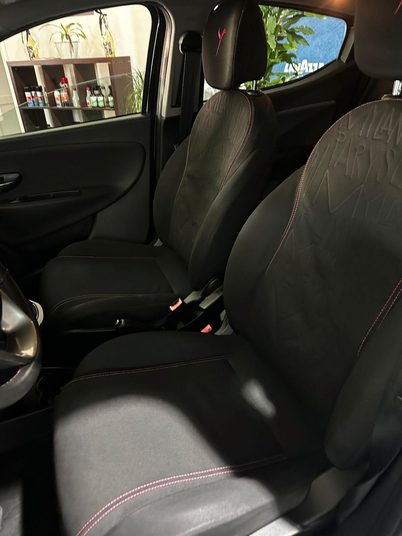 Lancia Ypsilon 1.2 69 CV 5 porte S&S Platinum