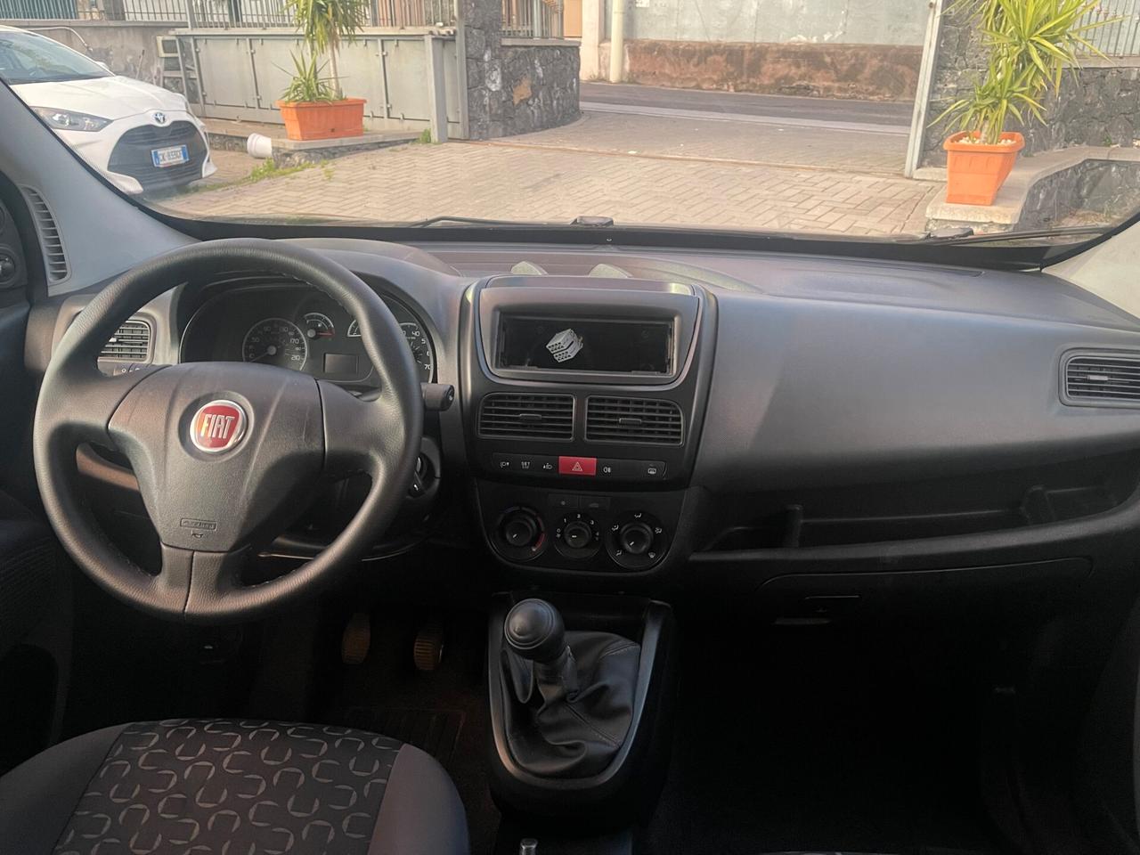 Fiat Doblò 5 posti Diesel (motore rigenerato km0)