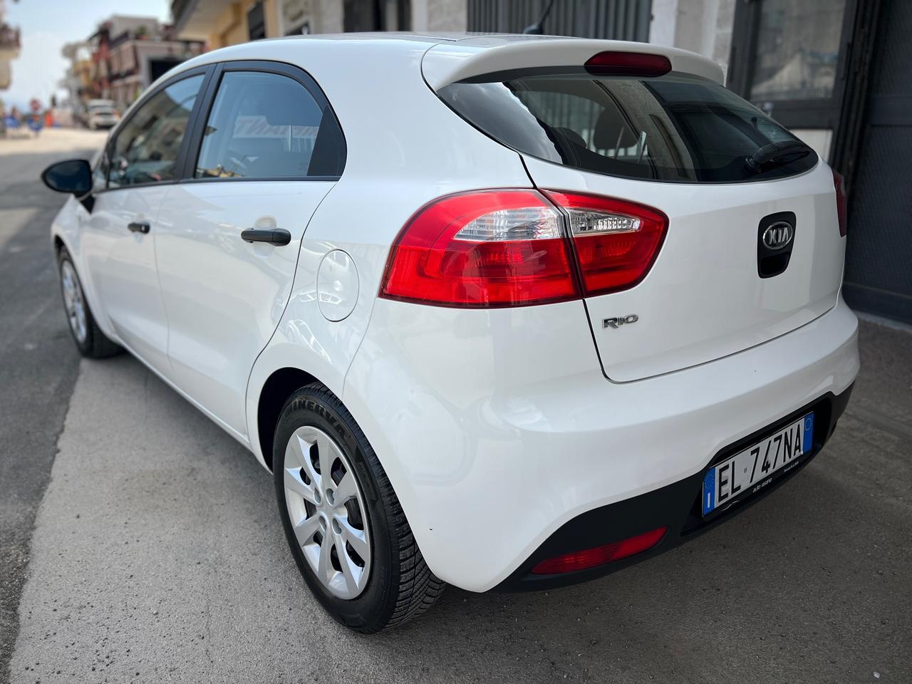 Kia Rio 1.2 Benzina/GPL Anno 2013 165,000 Km