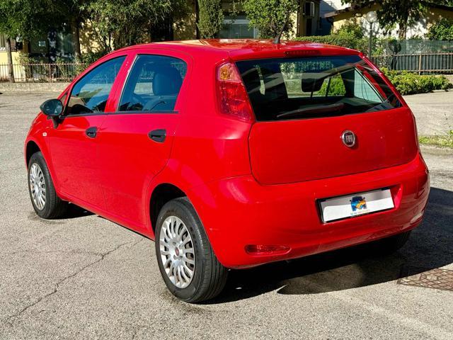 FIAT Punto 1.4 8V 5 porte Natural Power Street