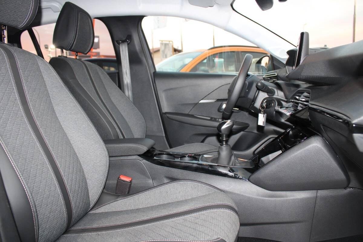 Peugeot 208 1.2 puretech Allure s&s 100cv Con NAVIGATORE