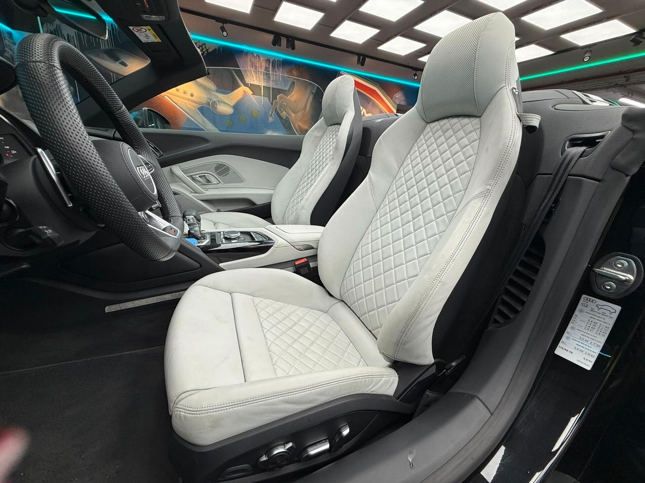 Audi R8 SPYDER V10 RWD S TRONIC PERFORMANCE (089)