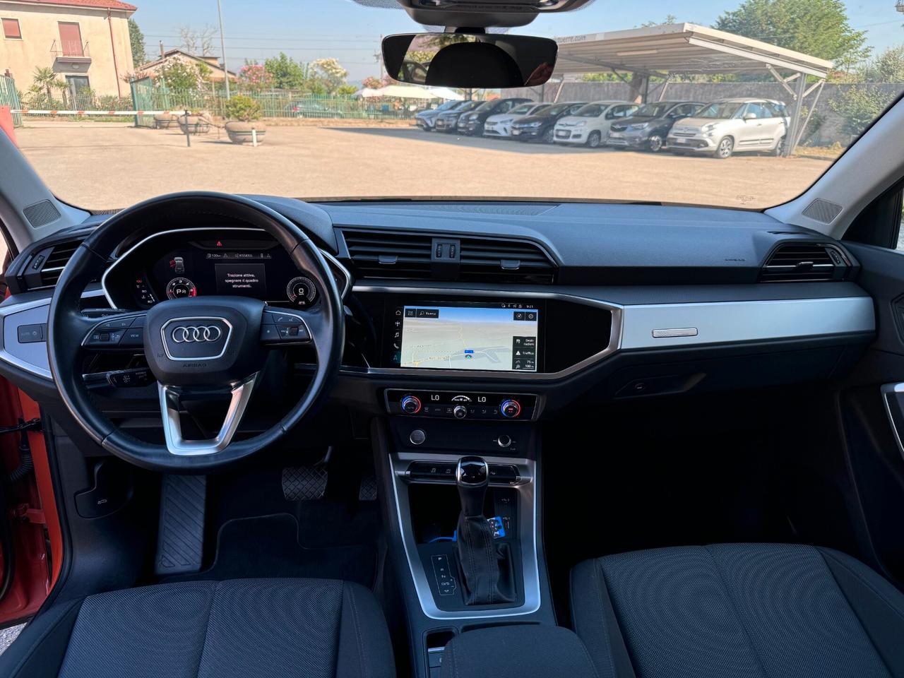 Audi Q3 35 TDI S tronic Business