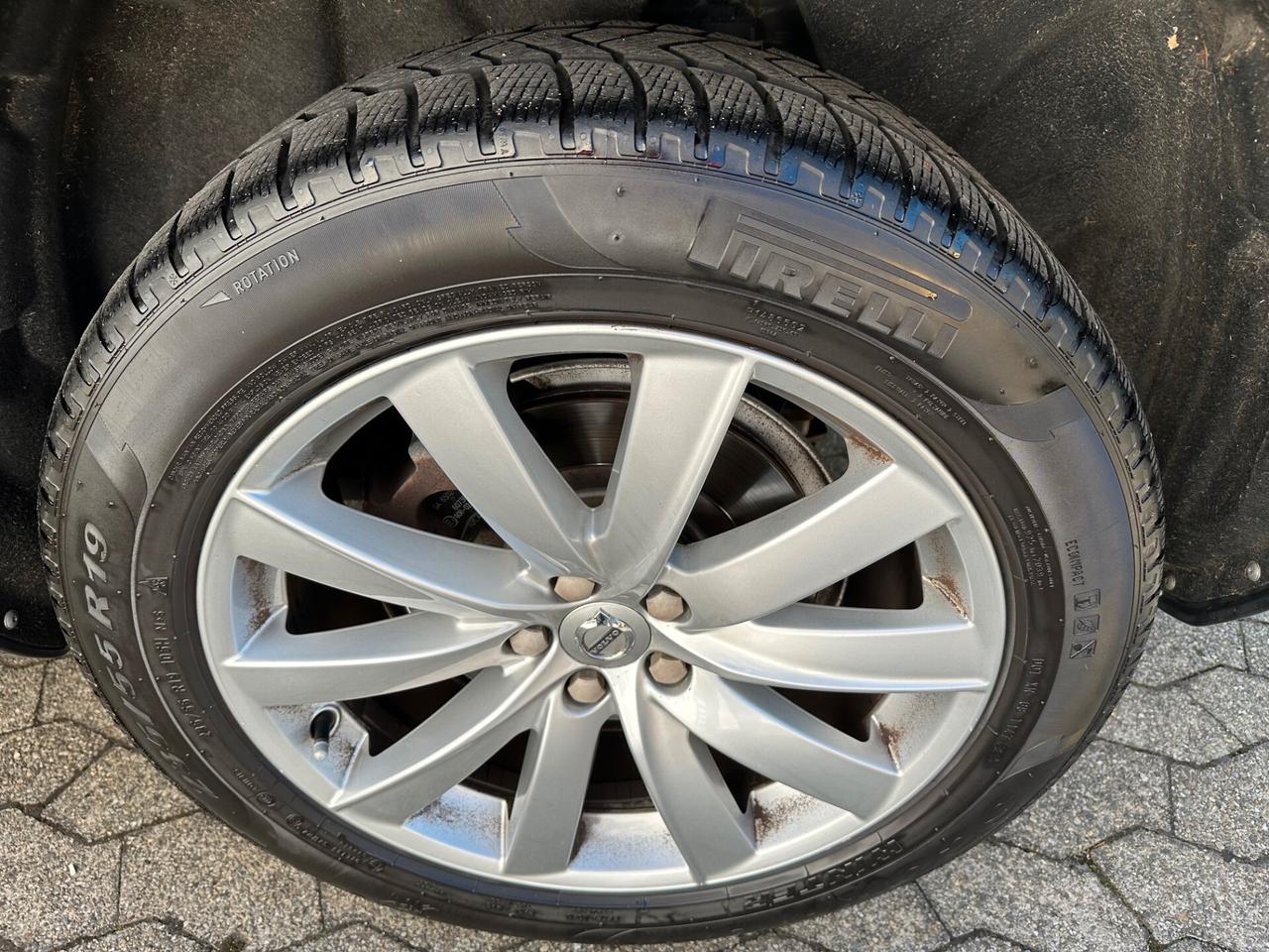Volvo XC 90 XC90 D5 AWD Geartronic 7 posti Momentum