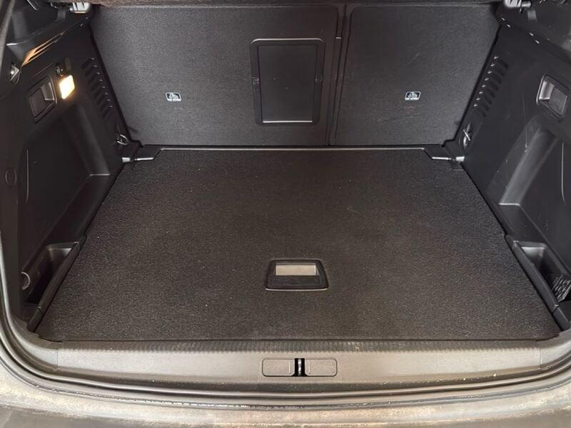 Peugeot 3008 BlueHDI 130 EAT8 S&S Active Business
