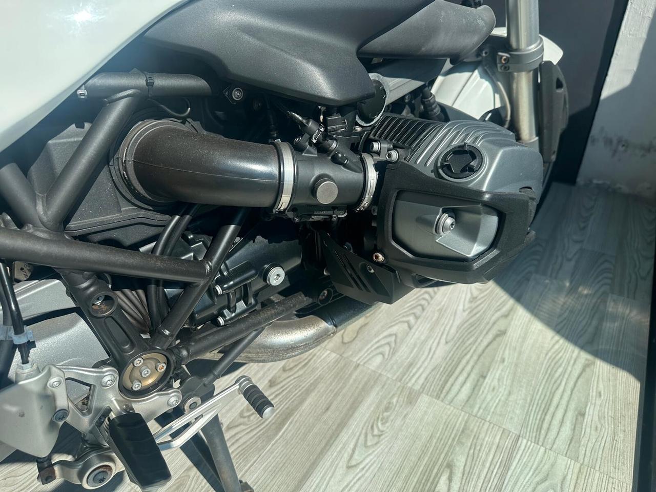 Bmw R 1200 R PERFETTA 2 BORSE 2 CASCHI SOLO 19.000 KM REALI UNICOPROPRIETARIO