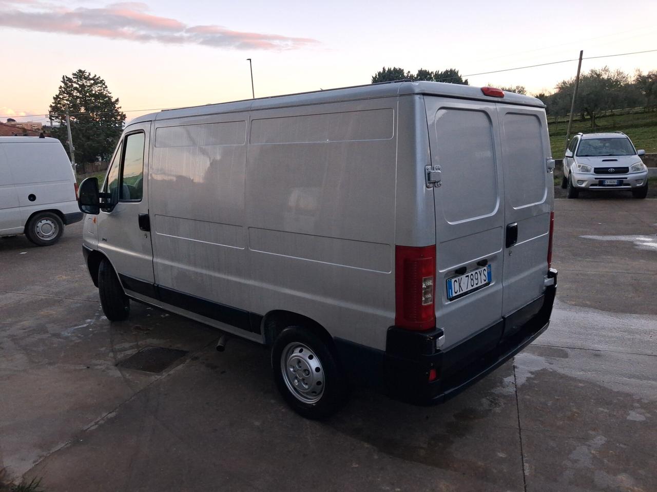 Peugeot Boxer 330CS 2.8 HDi cat PC-TA Furgone