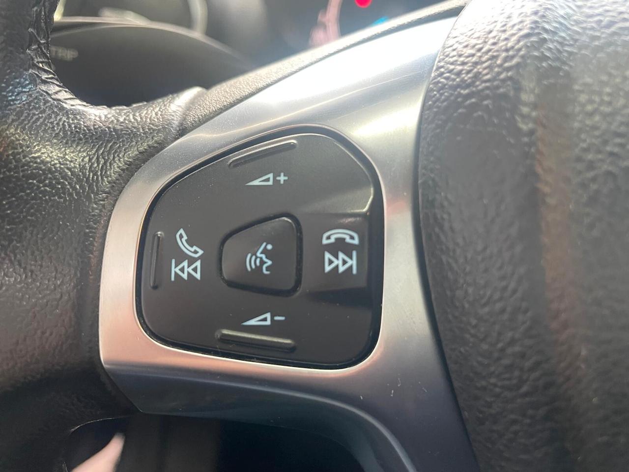 Ford Fiesta 1.4 5p. Bz.- GPL Titanium