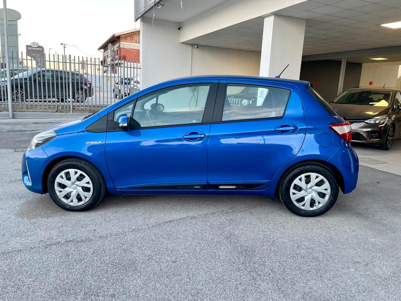 Toyota Yaris 1.5 Hybrid 5 porte Active