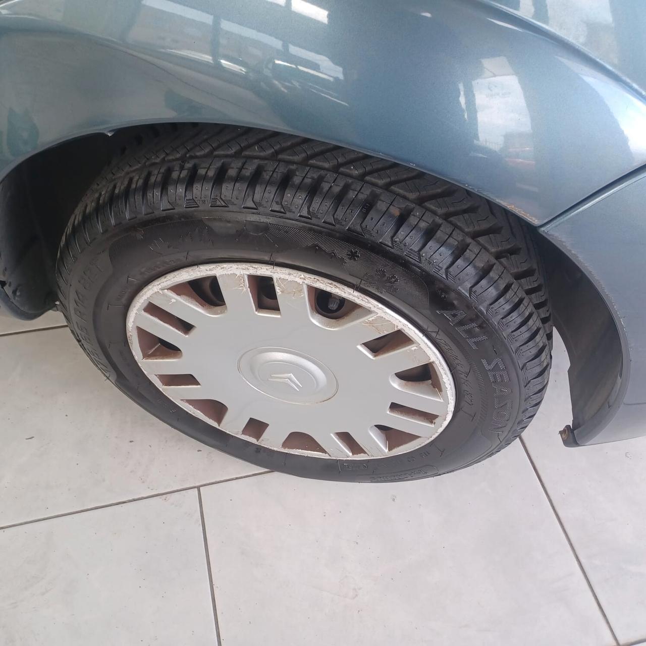 116.478 KM SOLTANTO C3 1.1 PER NEOPATENTATI