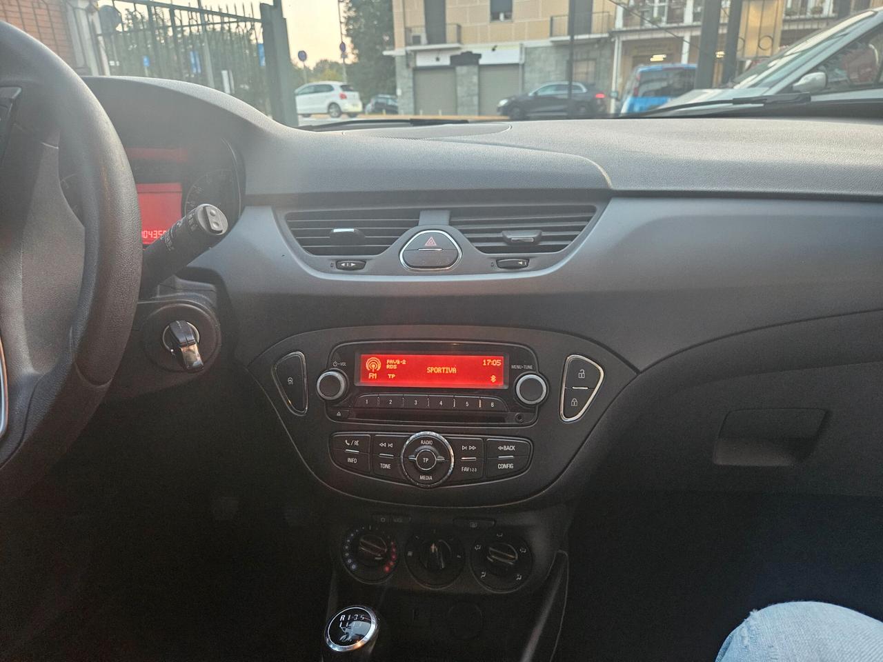 Opel Corsa 1.4 90CV Coupé b-Color
