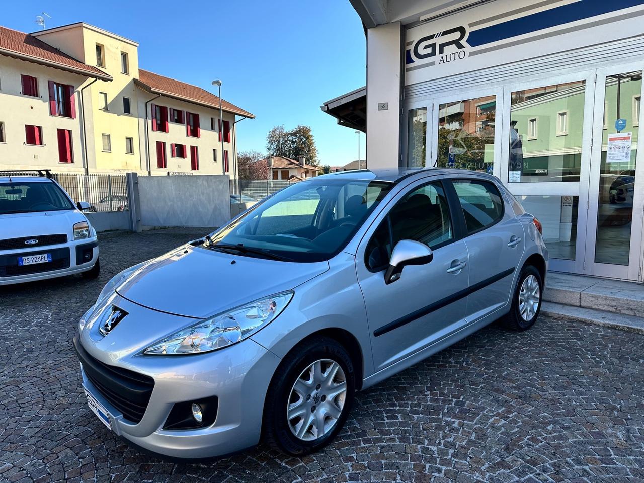 Peugeot 207 1.4Bz 8V 75CV 5p. Neopatentati