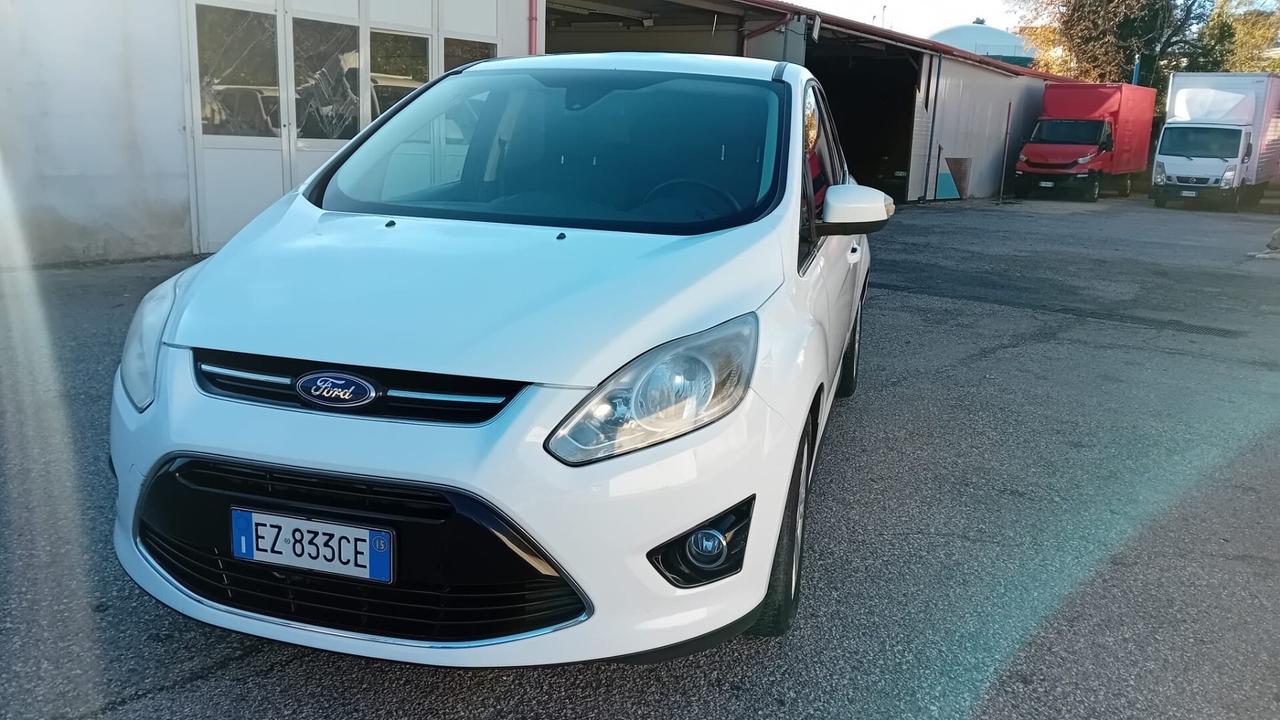 Ford c-max 1.6 tdci titanium/navi-2015