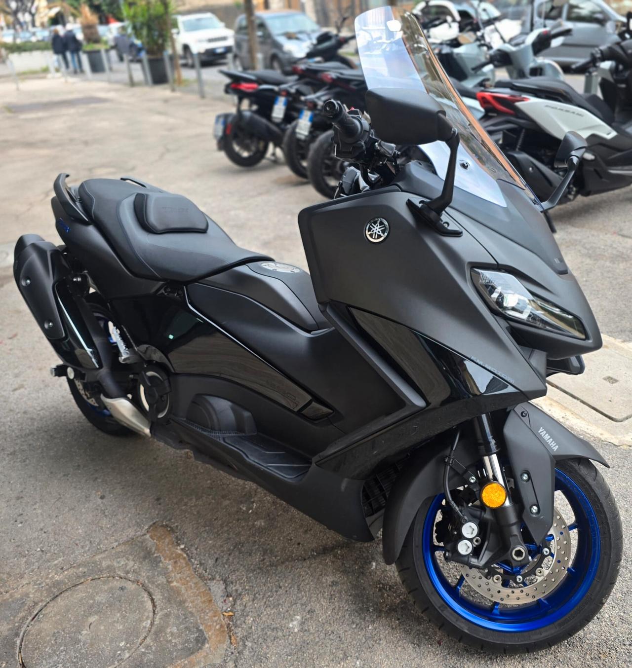 Yamaha T-Max 560