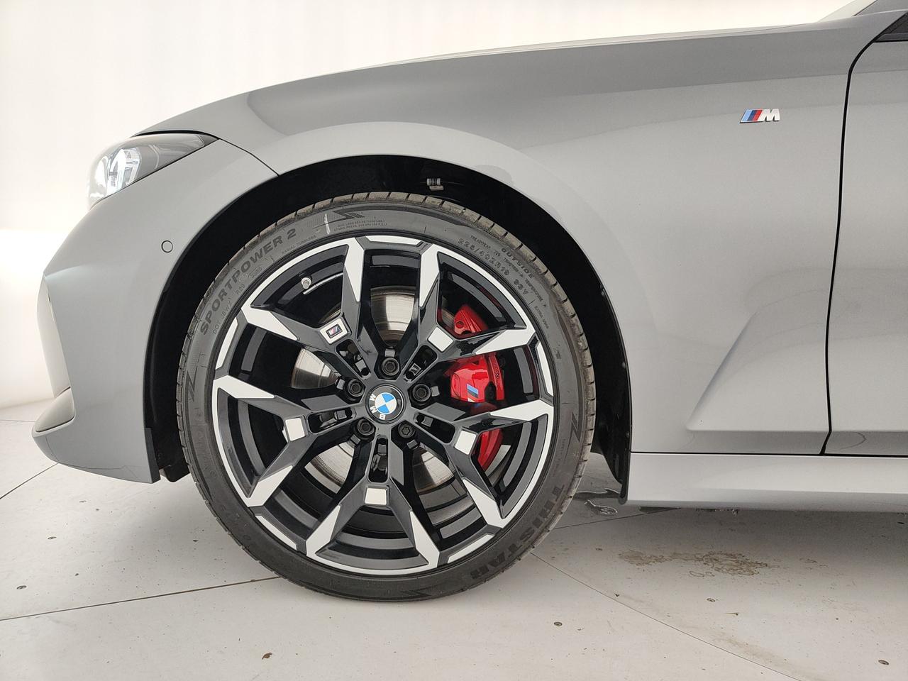 BMW 320d Touring mhev 48V xdrive MSport auto