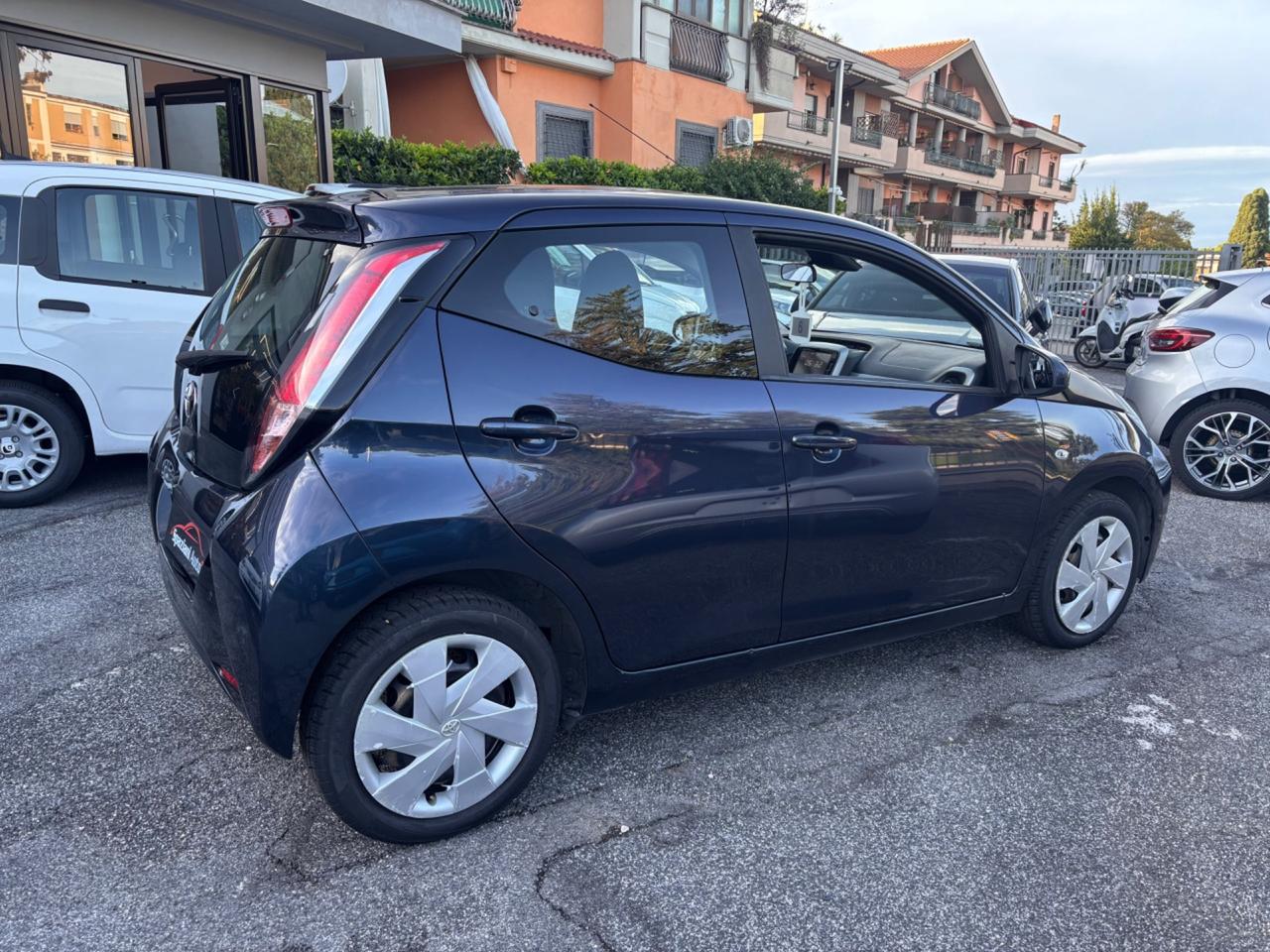 *TOYOTA AYGO 1.0 69 CV X-COOL - 2017 - 77.000 KM*