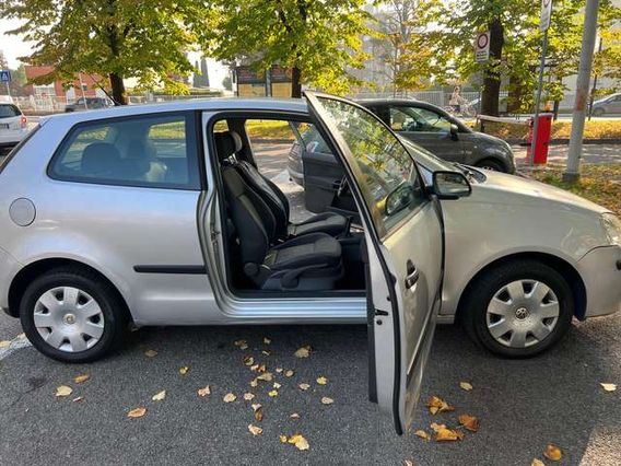 Volkswagen Polo 3p 1.2 Trendline c/clima