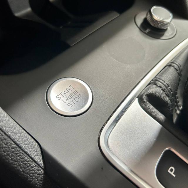 AUDI Q2 35 TFSI S tronic Admired