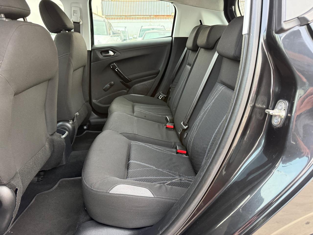 Peugeot 208 1.4 HDi 68 CV 5 porte Active