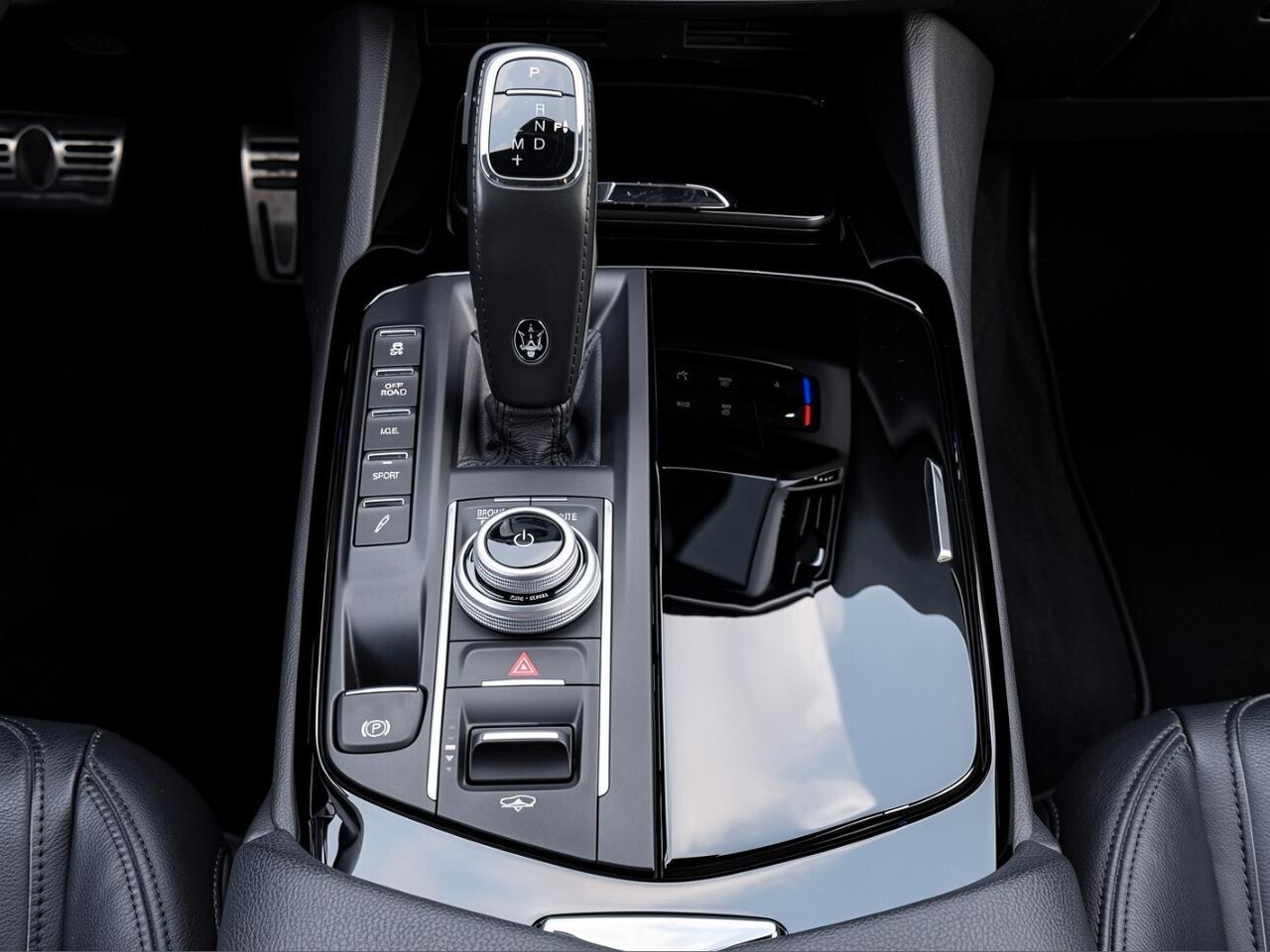 Maserati Levante 3.0 V6 Gransport 350CV Q4