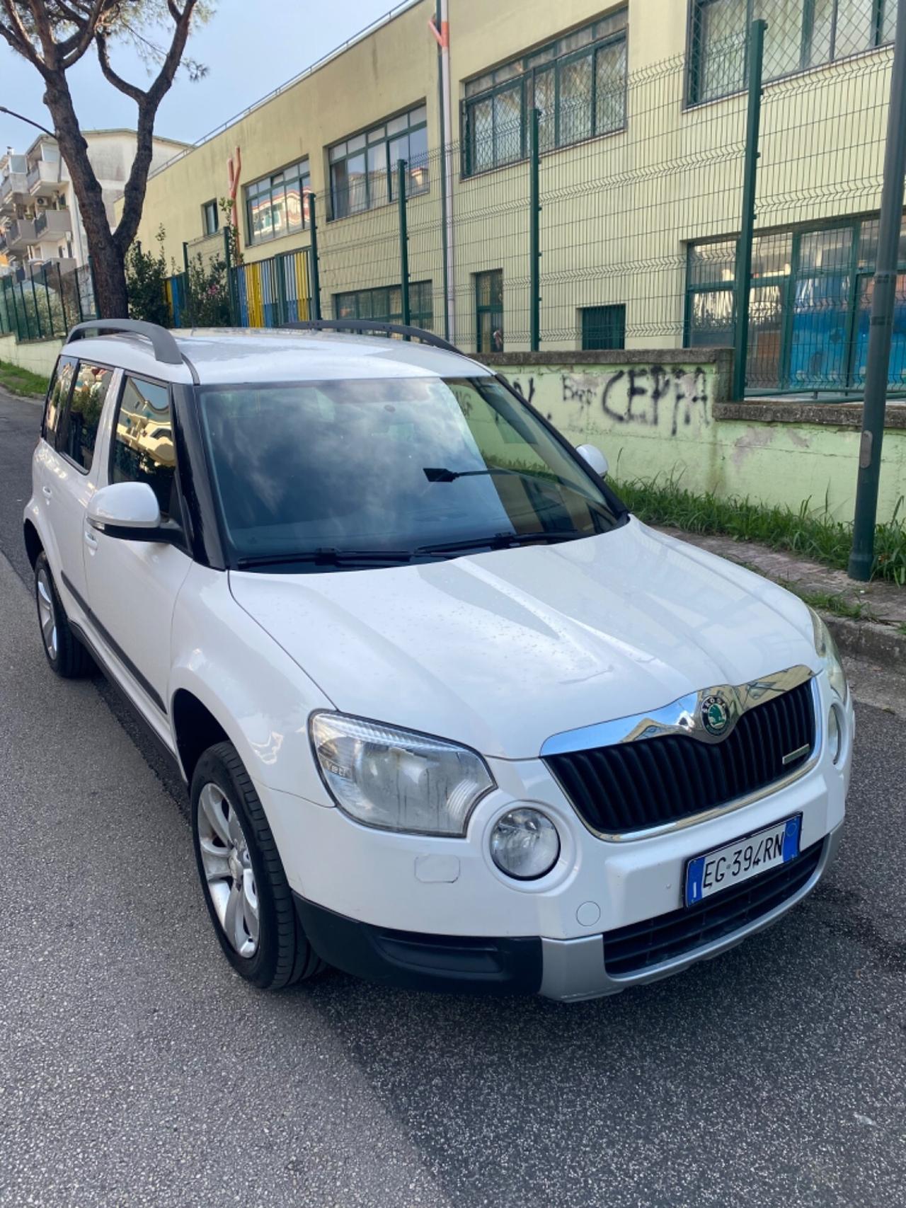 Skoda Yeti 1.6 TDI 2011 Full Optional TAGLIANDATA