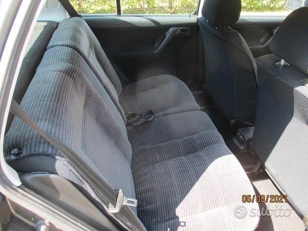 Volkswagen Golf 1.8/90 CV cat 5 porte GL