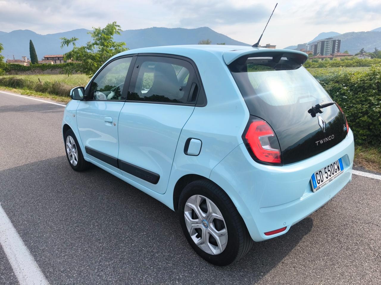 TWINGO ZEN ELETRIC-KM 48000-UNIPROPRIETARIO