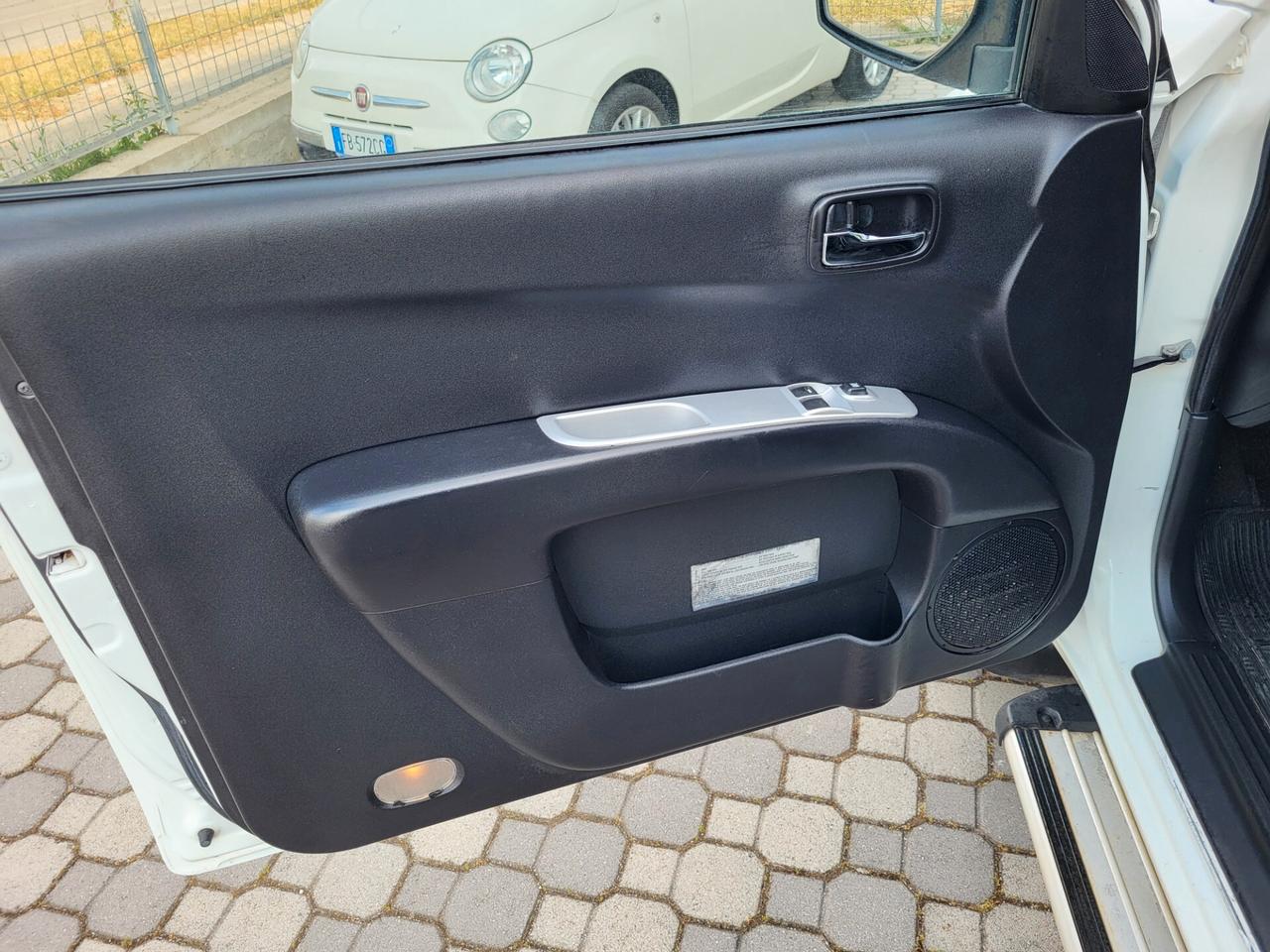 Mitsubishi L200 2.5 DI-D 178 CV 4X4 RIDOTTE BLOCCAGGIO - 4 POSTI