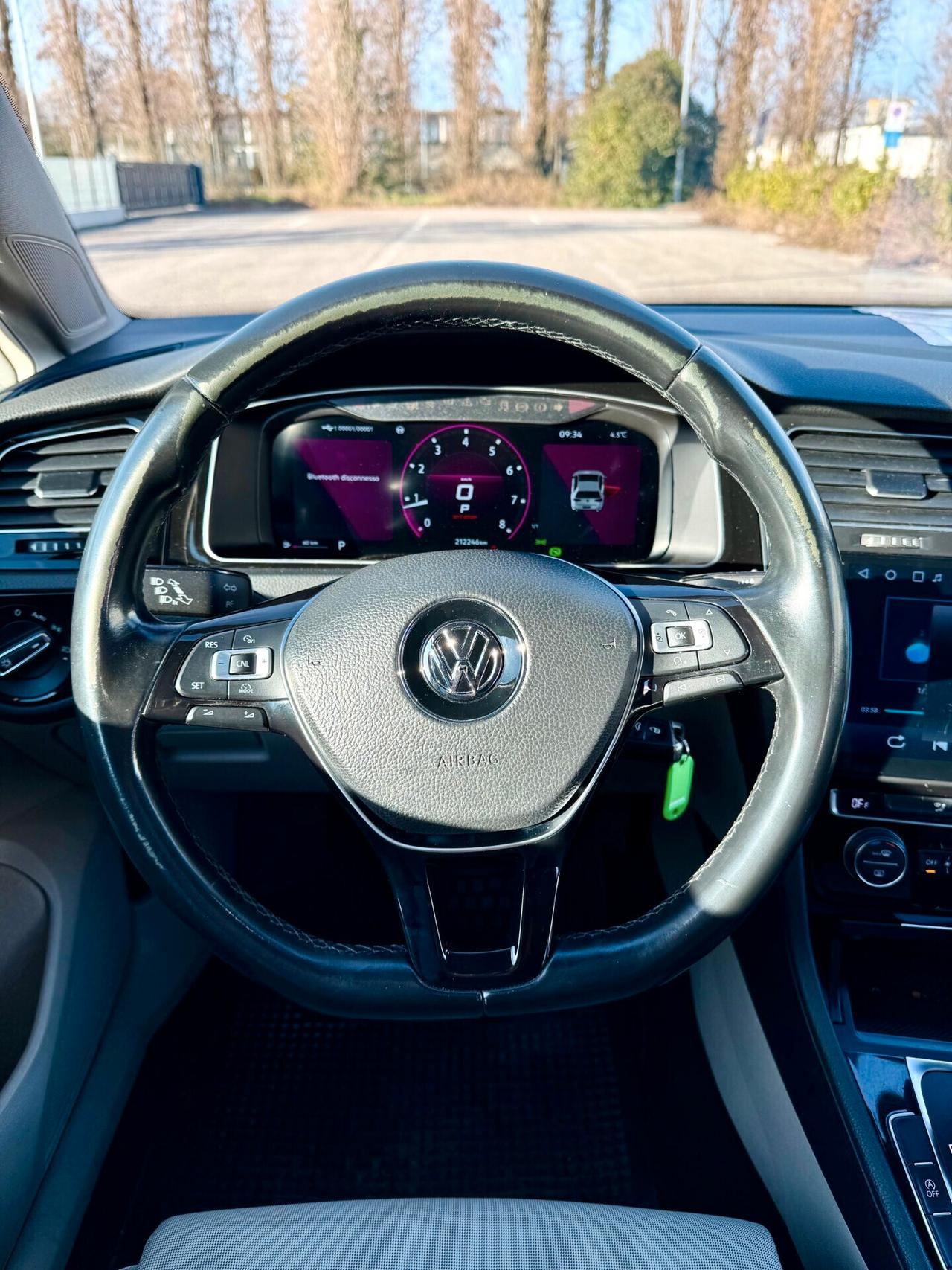 VOLKSWAGEN GOLF 1.6 DSG VIRTUAL COCKPIT - NEOPAT