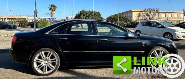 AUDI S8 5.2 V10 quattro tiptronic