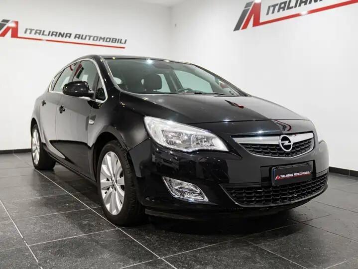 Opel Astra 1.6 115CV 5 porte Cosmo