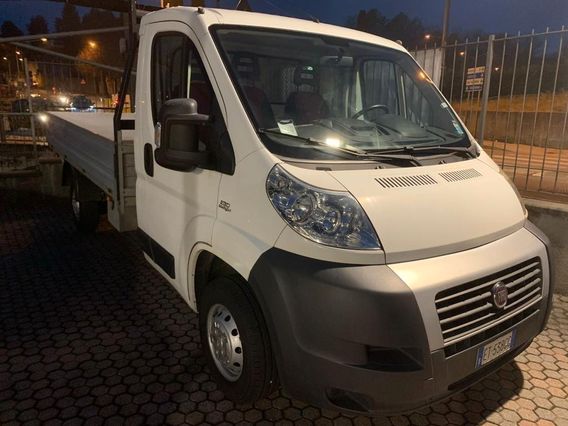 Fiat Ducato con cassone fisso