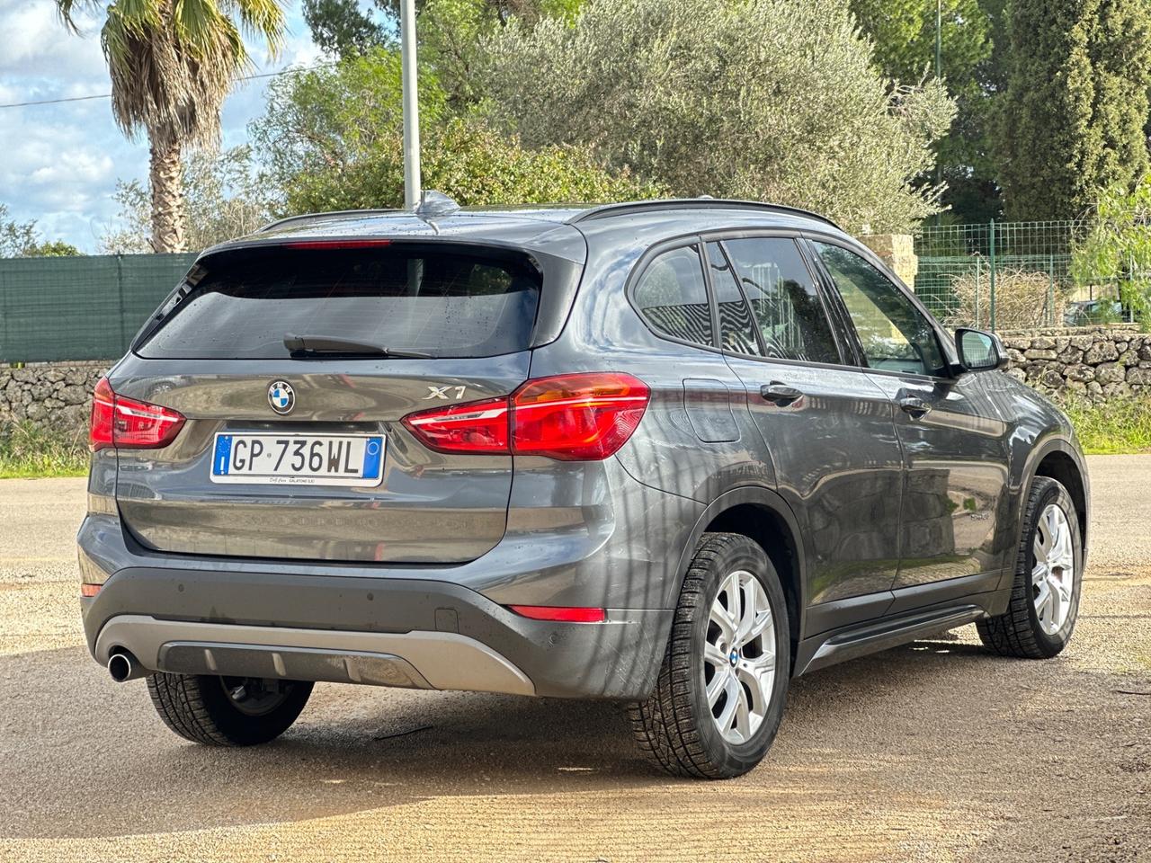 Bmw X1 sDrive18d Sport-2016 LED/PELLE