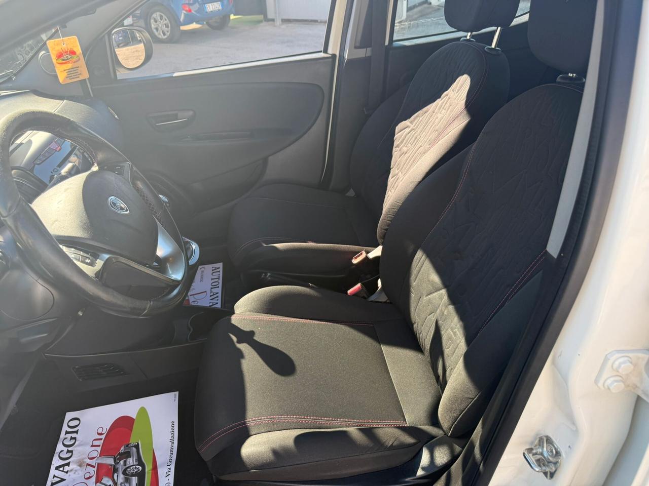 Lancia Ypsilon 1.2 69 CV 5 porte GPL Ecochic Elefantino