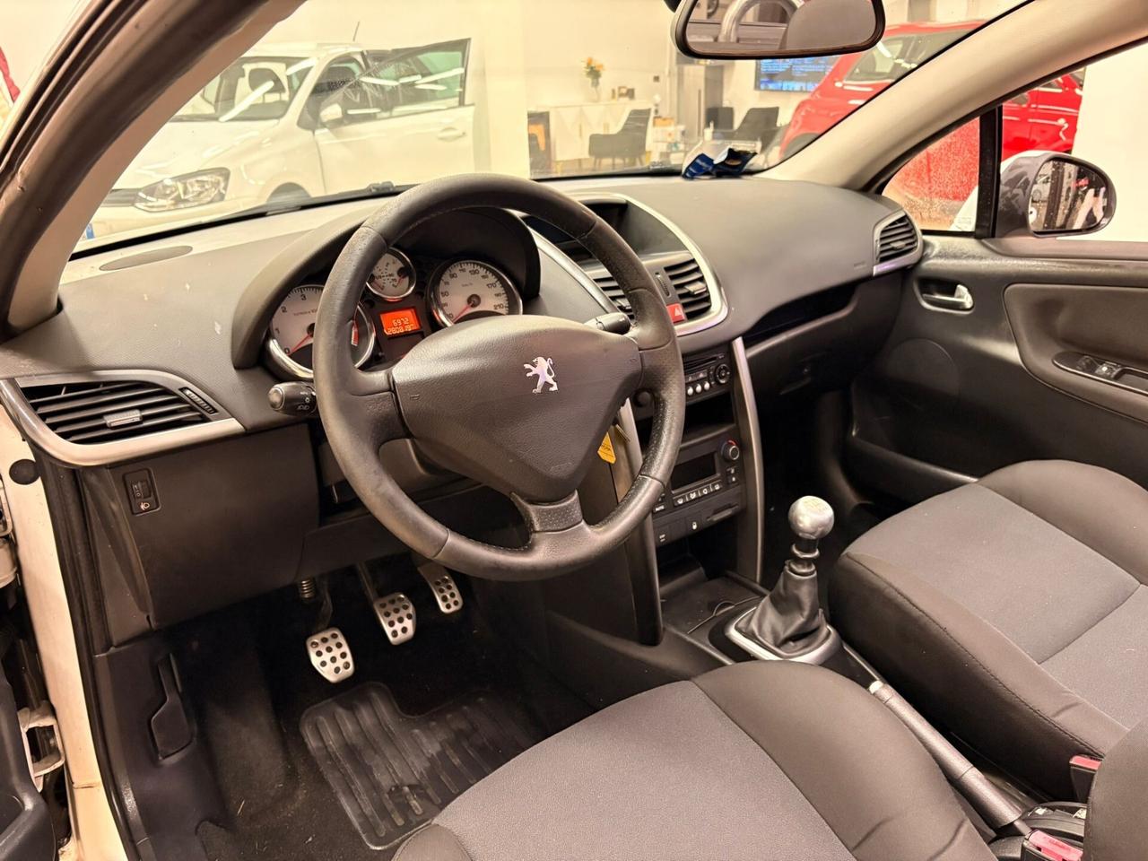 Peugeot 207 1.6 8V HDi 112CV CC Allure