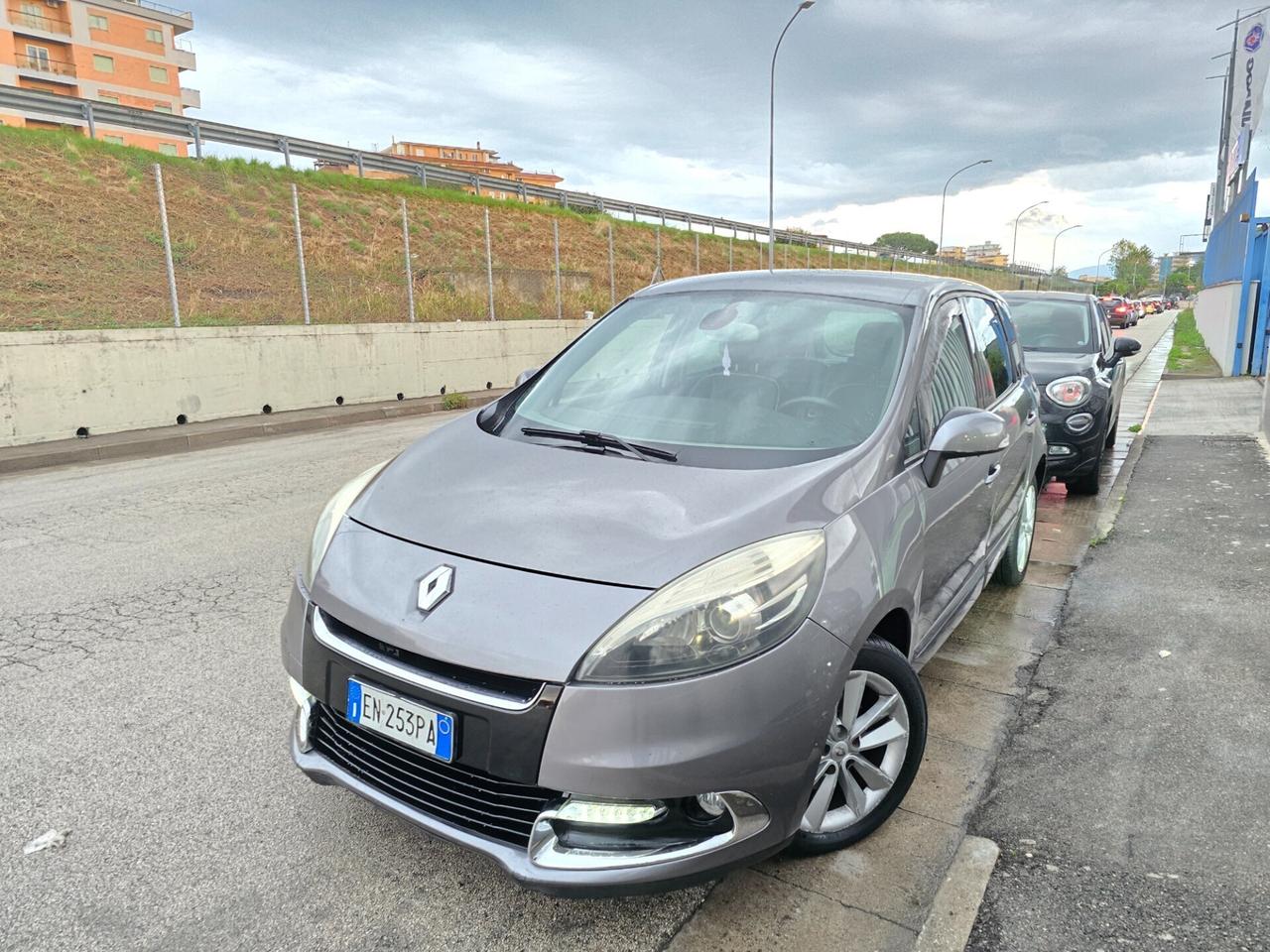 Renault Scenic Sc&eacute 1.5 dCi 110CV Start&Stop