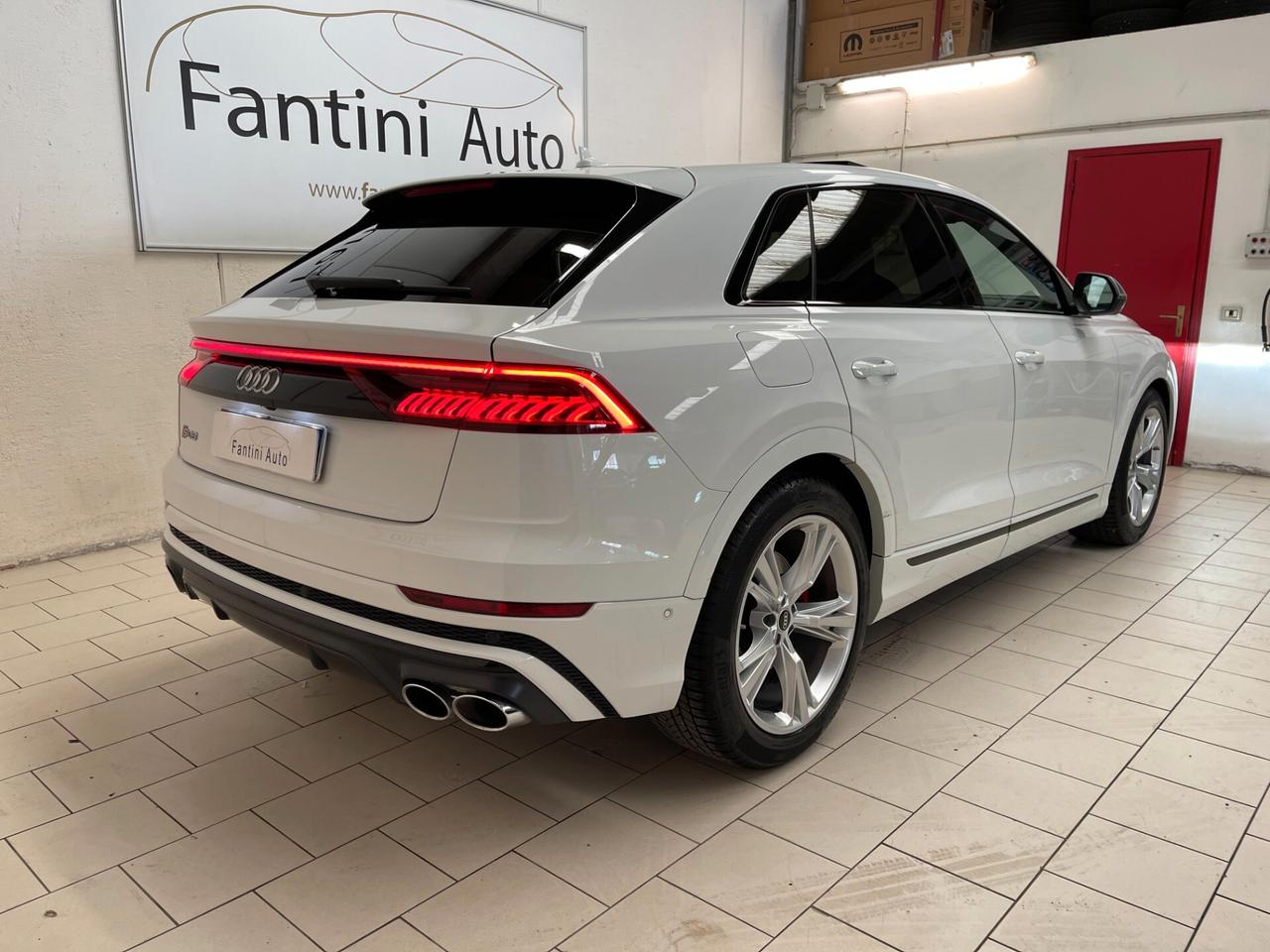 Audi Q8 SQ8 4.0 TFSI 507cv quattro Tiptronic-LEGGI SOTTO
