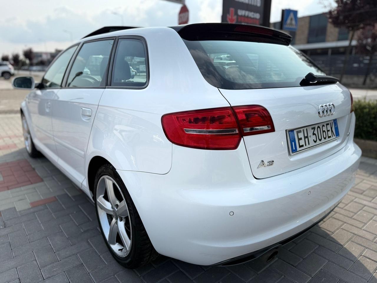 Audi A3 SPB. 2.0 TDI F.AP. S tronic S-LINE 140CV TETTO APRIBILE