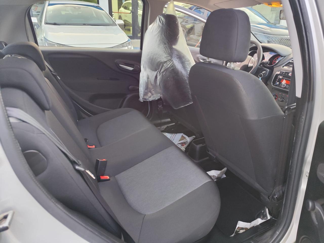 Fiat Punto 1.4 S&S 8V 5 porte Street