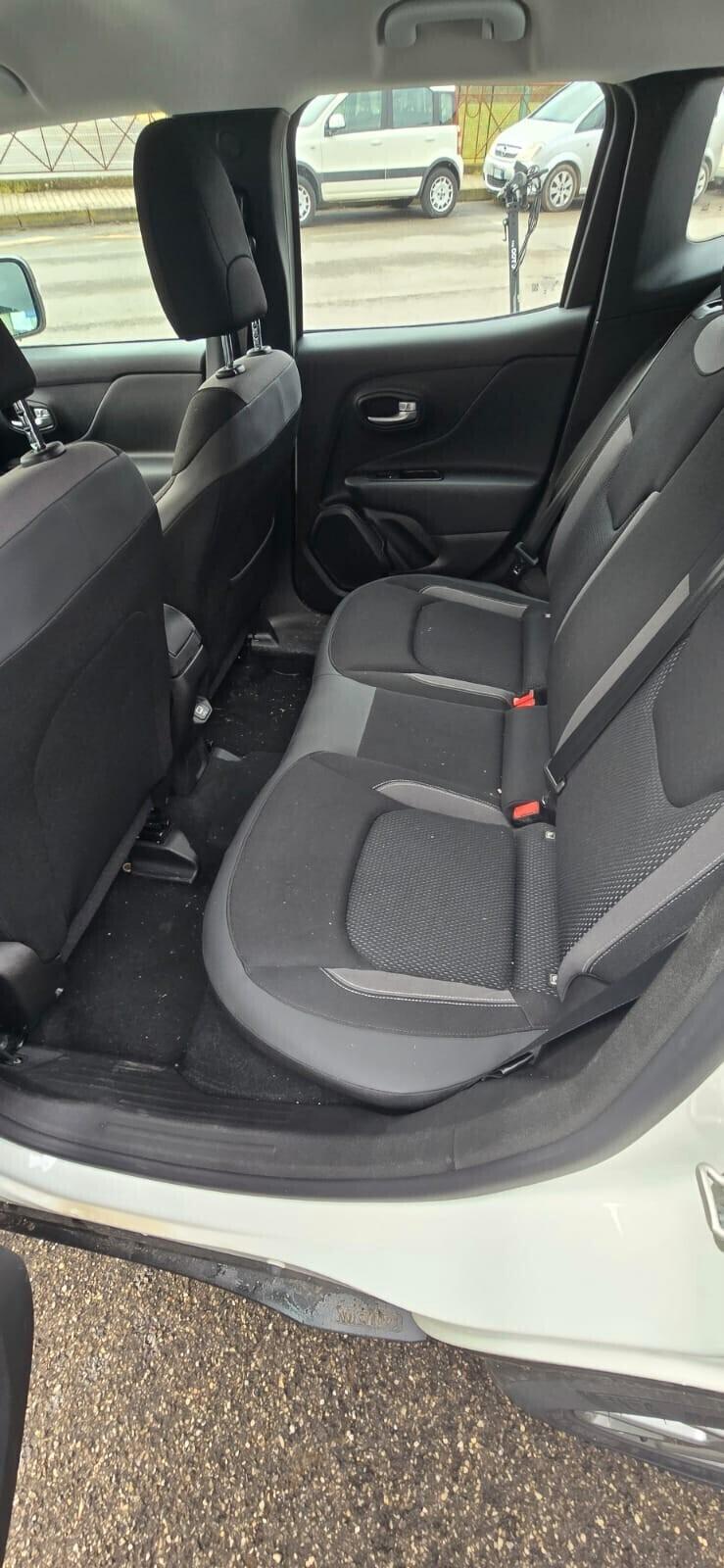 Jeep Renegade 1.6 Mjt 130 CV Longitude