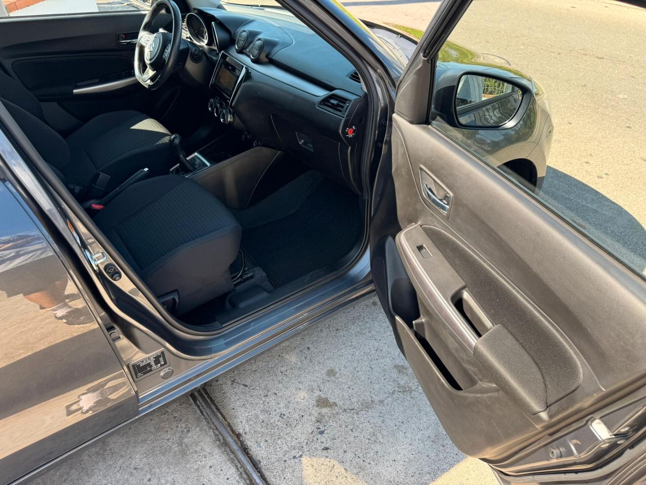 Suzuki Swift 1.2 Hybrid Top