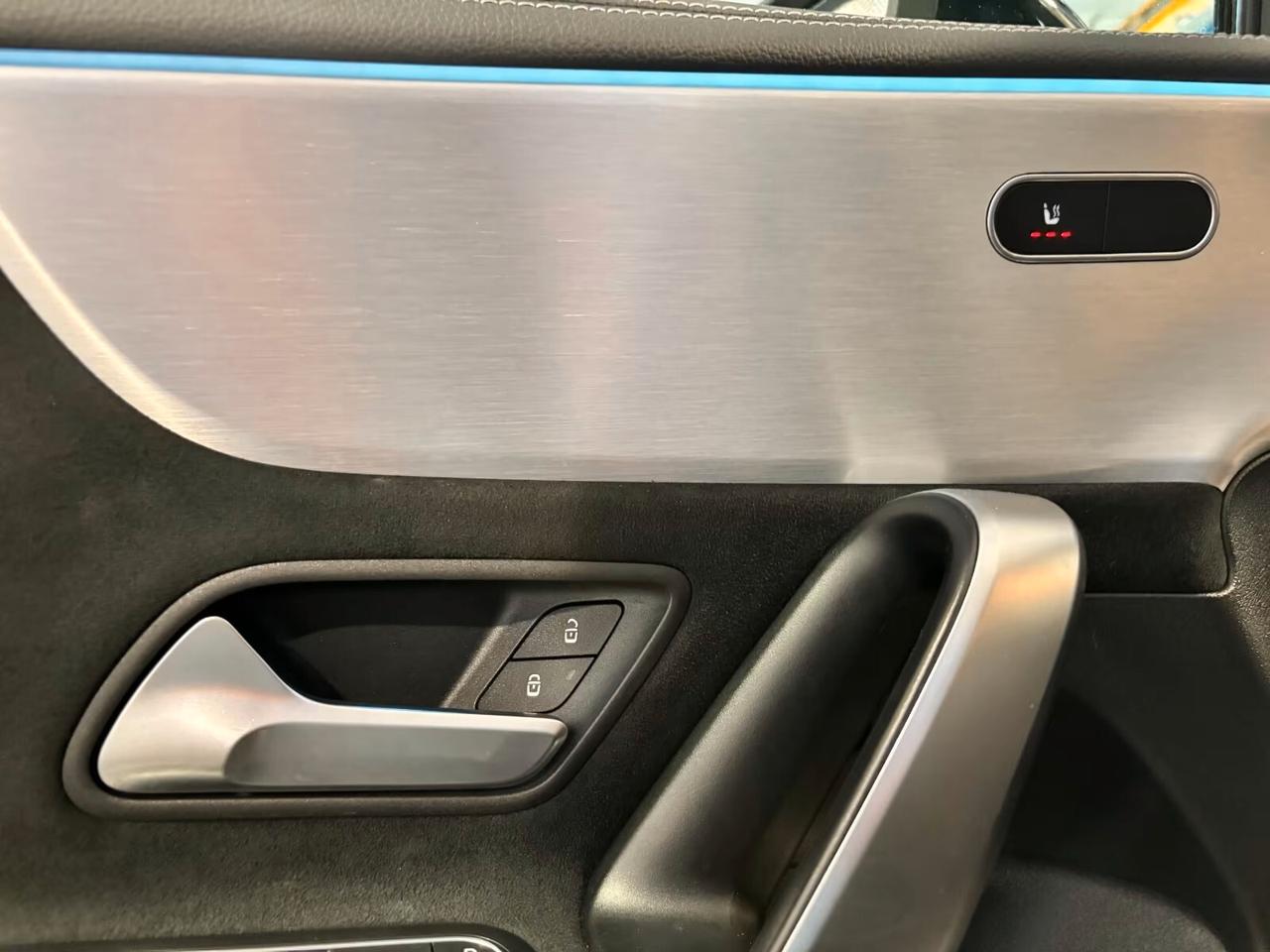 Mercedes-benz A 180 Automatic Premium AMG-LED-NAVI